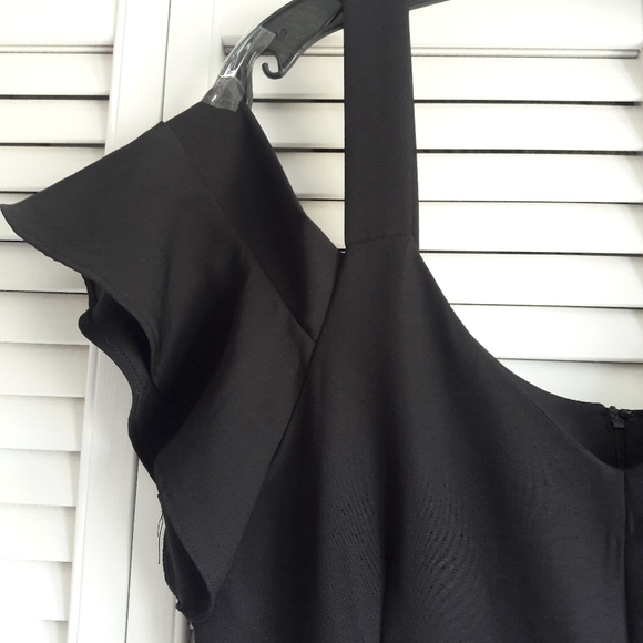 Mi Ami Women's Jumpsuit. - Picture 4 of 9